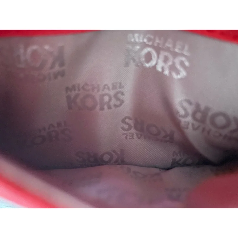 Michael Kors Red Floral Saffiano Leather Wristlet Wallet‎ Gold Hardware Snap#651